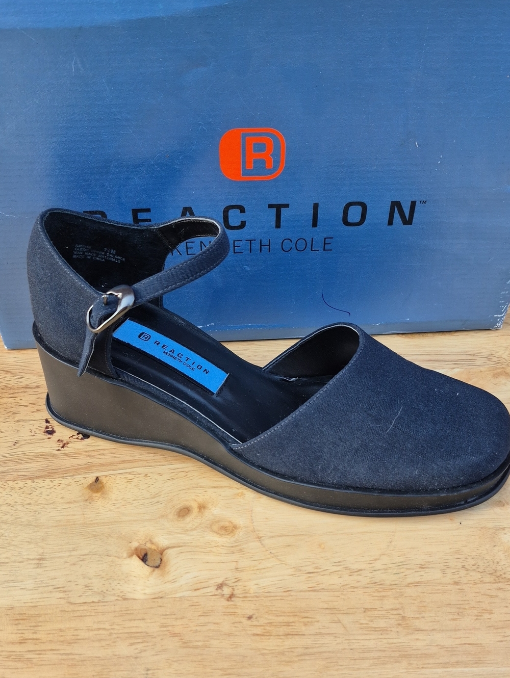 Kenneth Cole Reaction 7.5 Blue Platform Wedge Mary Jane - New - Picture 2 of 11